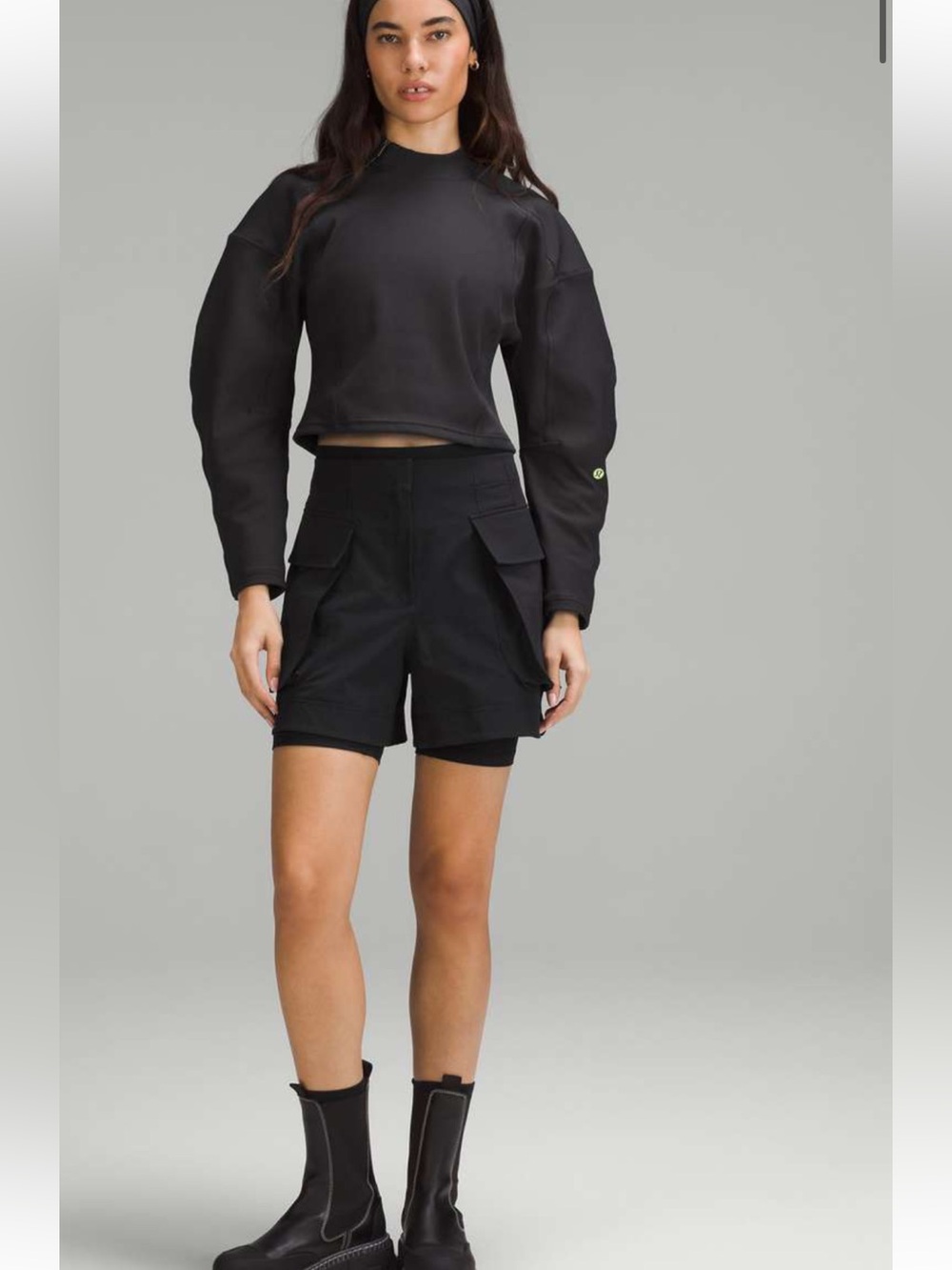 Lululemon $118 Relaxed-Fit Super-High-Rise Cargo Short 4" Black 12